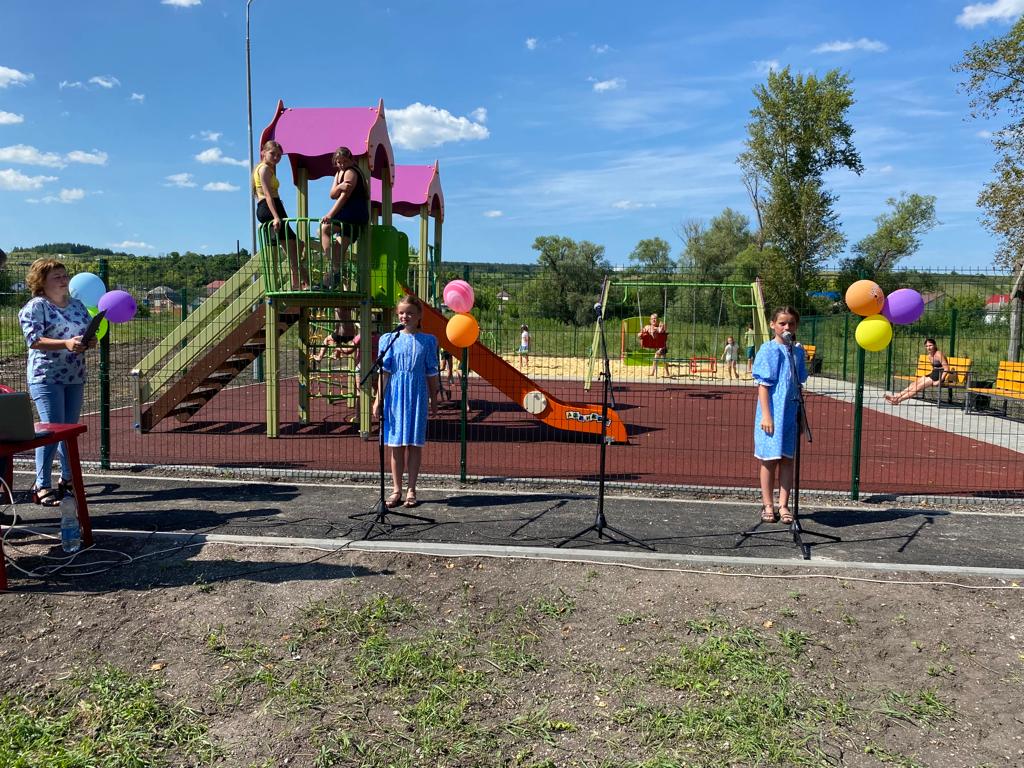 Торжественное открытие детской игровой площадки в с.Колтуновка.